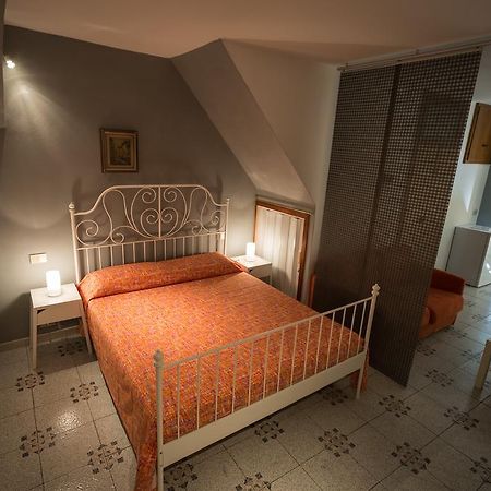 דירות ריומאג'ורה Robs House חדר תמונה