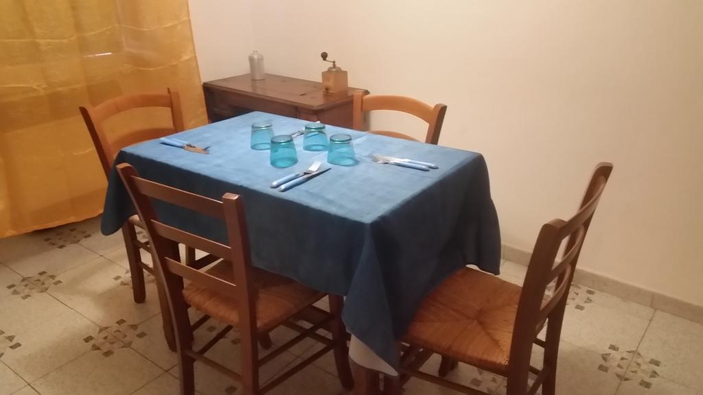 דירות ריומאג'ורה Robs House חדר תמונה